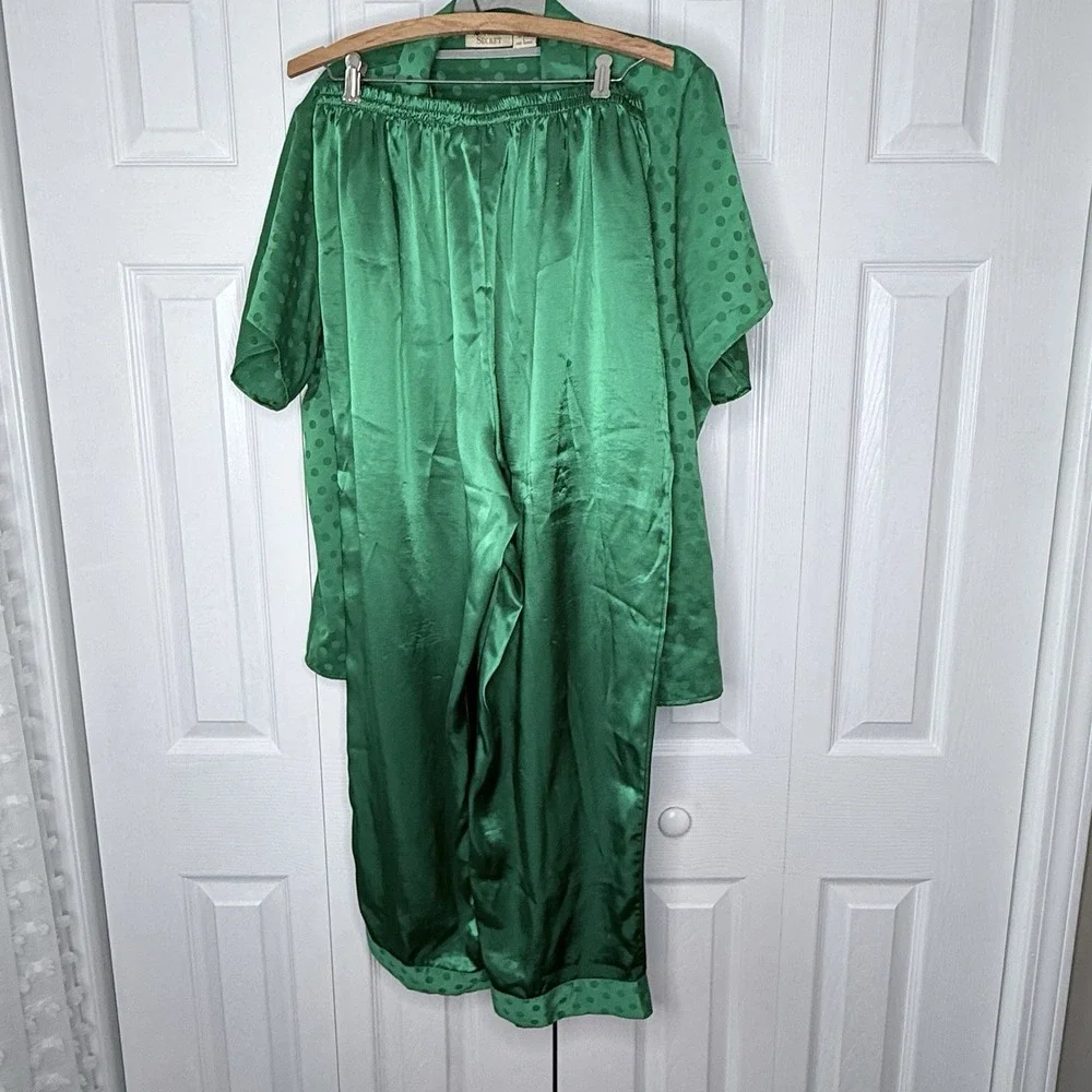 VTG‎ Victoria's Secret LARGE Green Satin 2 Piece Pajama Set Gold Label Elastic